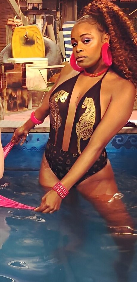 Roberta Rodrigues pornstar high quality pictures