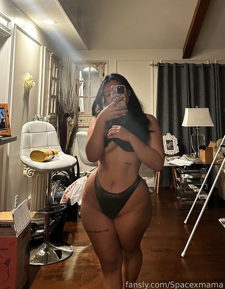 Nikitta Montilla porn star pics