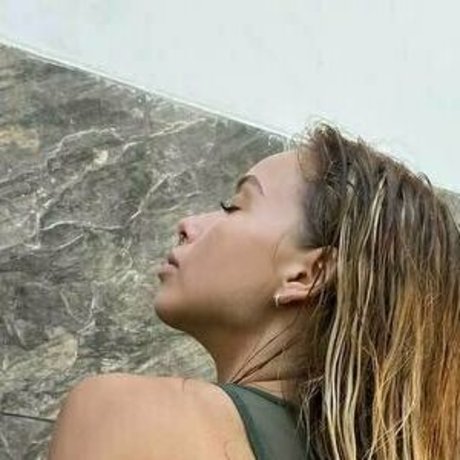 SarahMarlow pornstar erotic photo