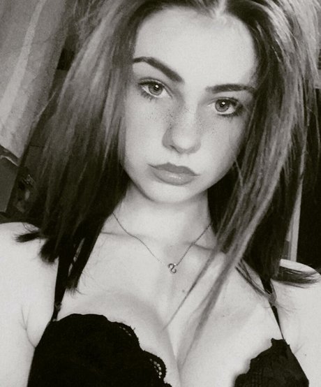 skyepastapins exclusive pornstar gallery