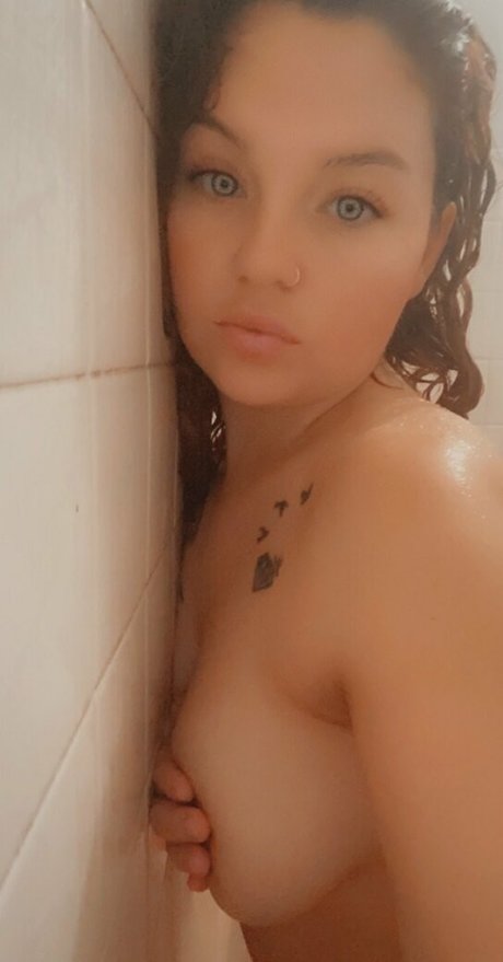 therealmissdaisy exclusive model image