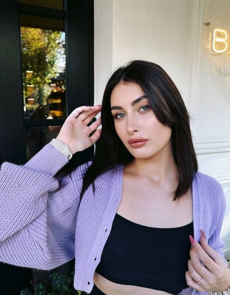 rubyyydi1 naked model pics