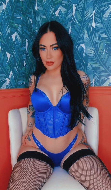 alexstitchins actress pictures