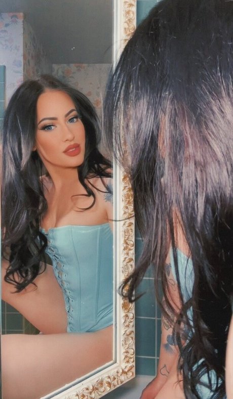 alexstitchins naked model photos