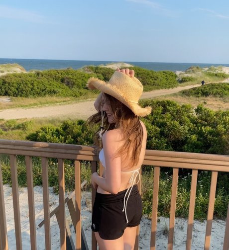 Nefffss model porn img