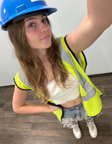 Nefffss model nudes picture