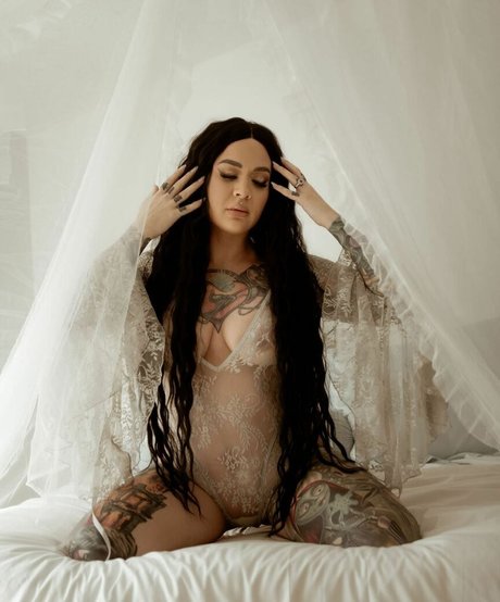 Megs v2 top actress photos