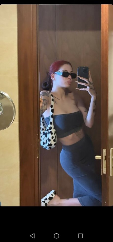 Ukiq pornstar xxx gallery