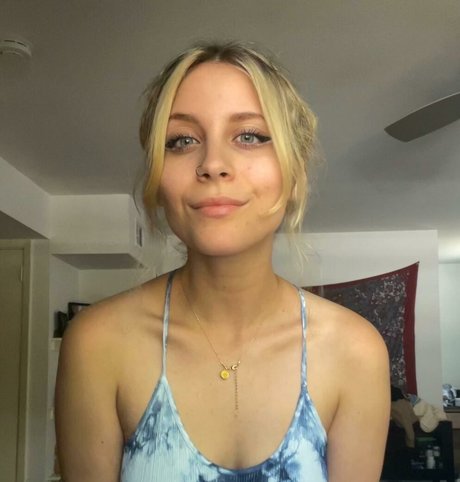 givemeclaire ity beautiful star pictures