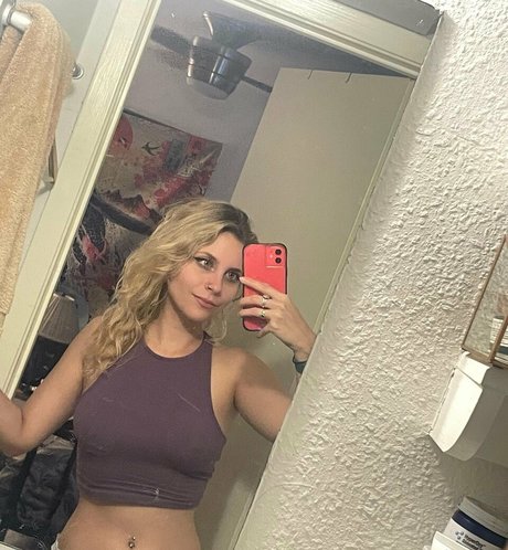 givemeclaire ity nude star pictures