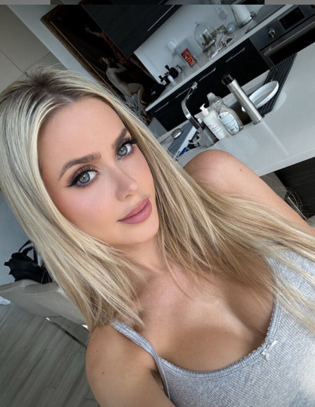 Mrl1 Alexa model adult archive