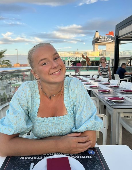 Caroline Kupka beautiful actress gallery