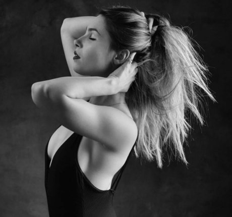 Adele tsy high quality star galleries