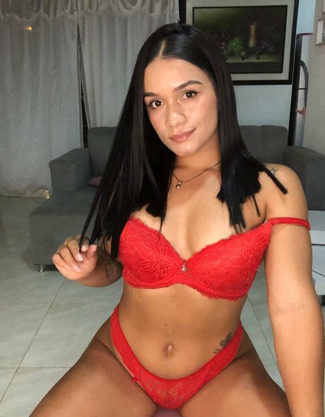 wendyagui art actress images