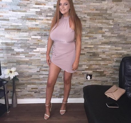 Amy Heslop model nice pictures