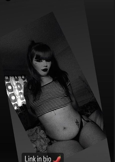 brattygirlllxo pornstar free img