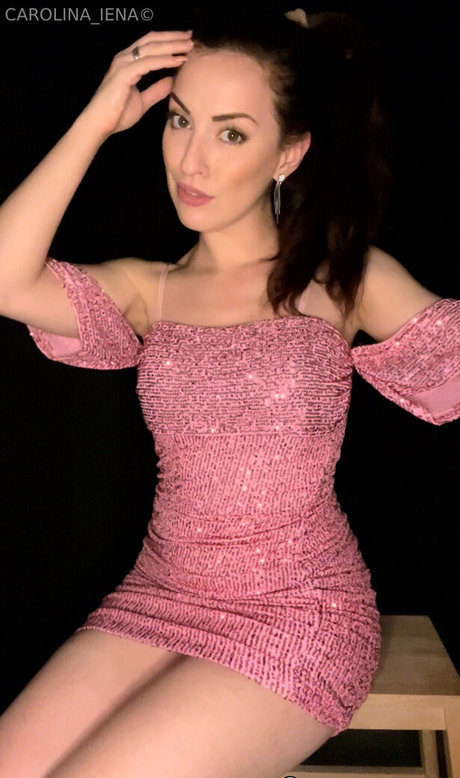 carolina iena naked star image