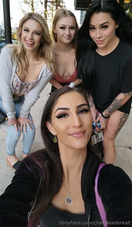 cheerleaderkait pornstar pics