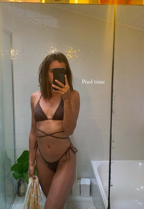 Erika White xxx actress photo