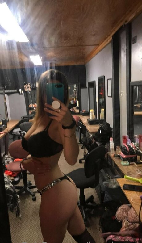 starringlunaeclipse best model pictures