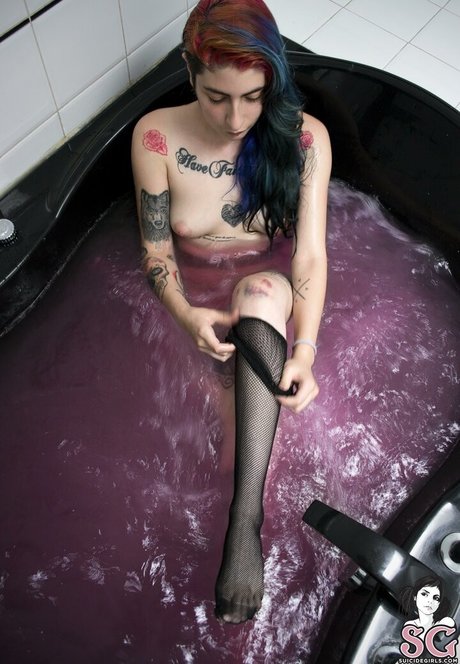 Karenzio exclusive pornstar pictures