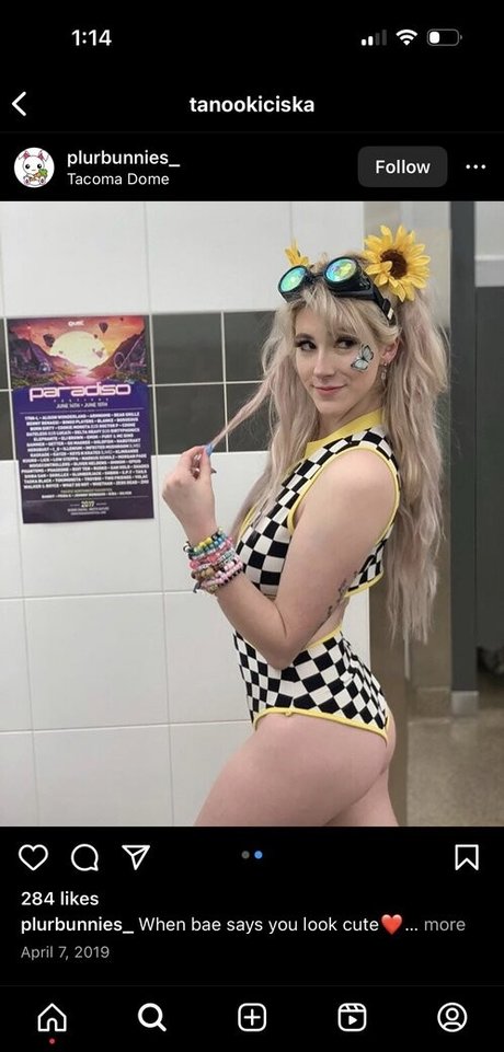 tanookiciska adult model picture