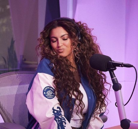 Tori Kelly pornographic actress archive