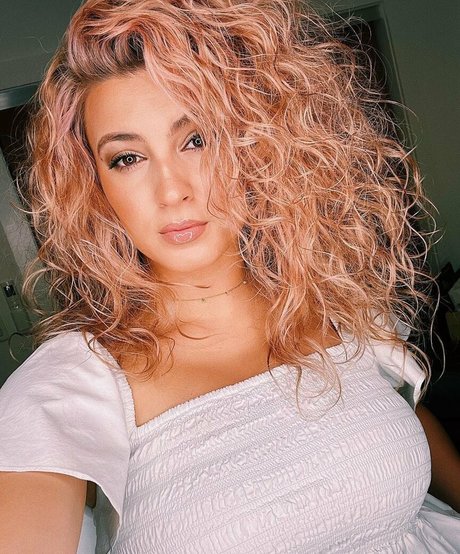 Tori Kelly model nudes photo