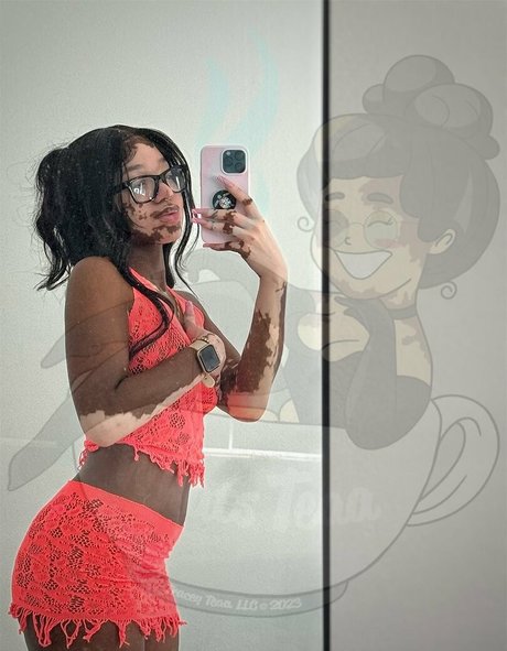 Curiousiteaaa nudes model archive