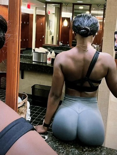 Queen Aminata exclusive pornstar picture