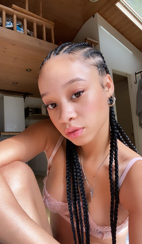 NawtyByNature pornographic model pics