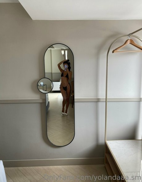 yolandaaa sm nudes model image