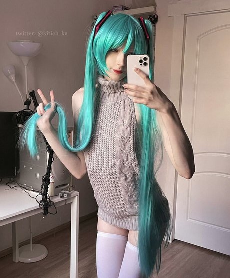 Kitich Ka erotic actress img