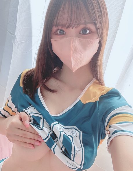 Hinari art model photo