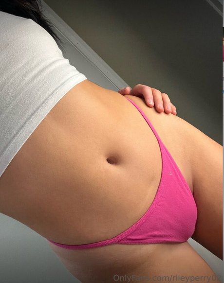 rileyperry02 sex star photos