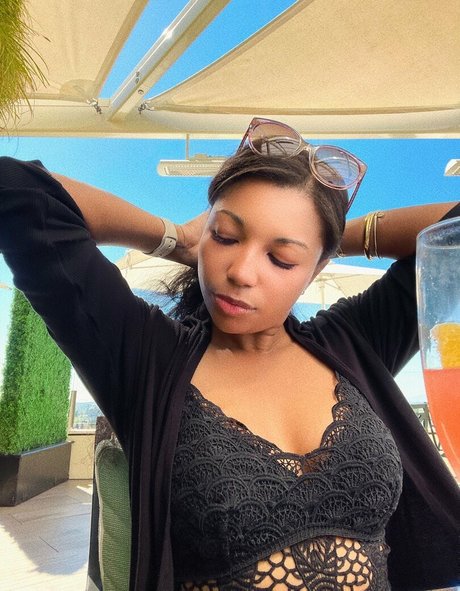 Mica Burton beautiful star pics