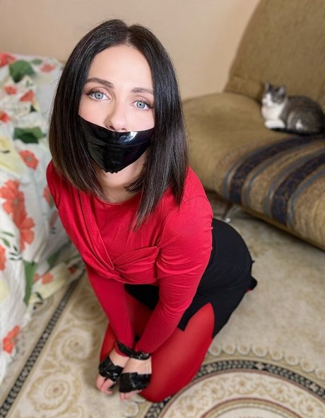 Honeyiknowyouknow beautiful model images