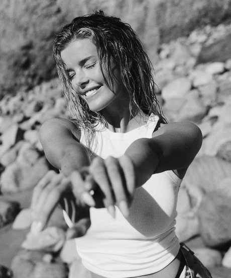 Mckenzie Hewson top actress pics