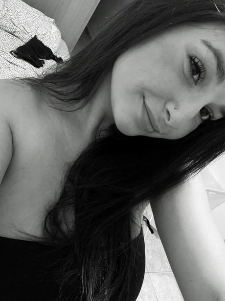 narjess star free pics