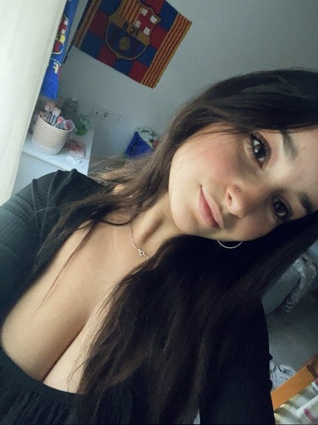 narjess beautiful pornstar image