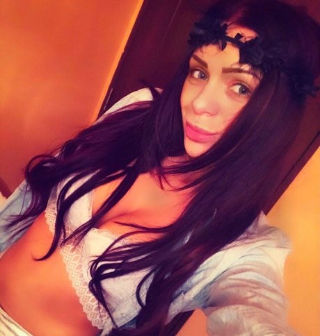 Iasmina Roxana erotic model image