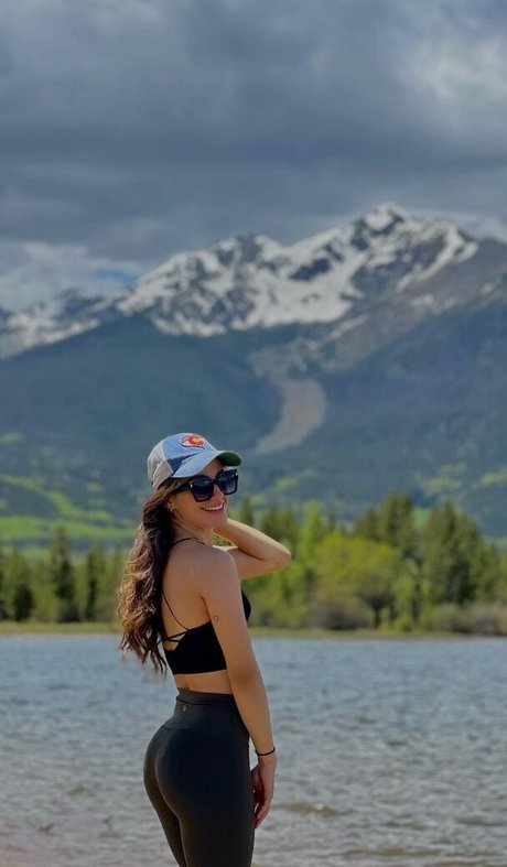 Andrea Guti rrez naked star photo