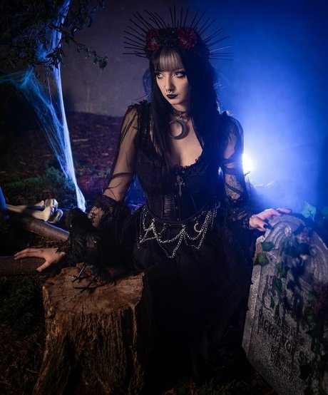 CreepyCassy star high quality photo