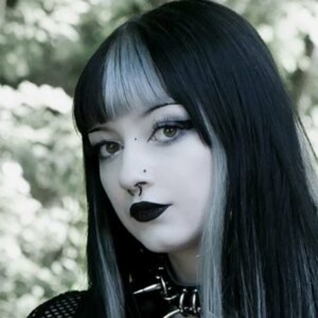 CreepyCassy pornstar hot pics