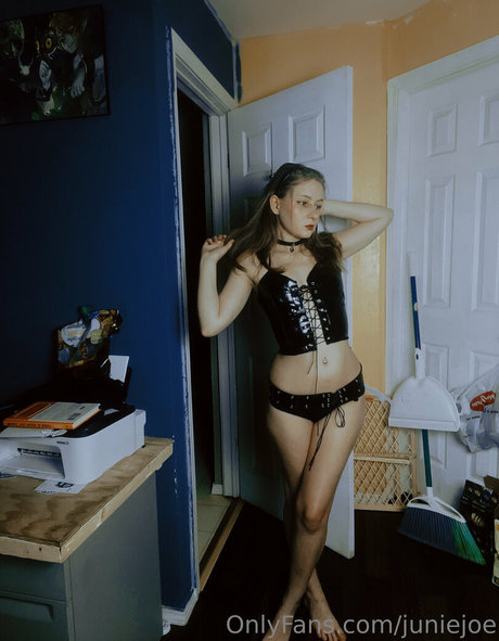 juniejoe nudes actress pic