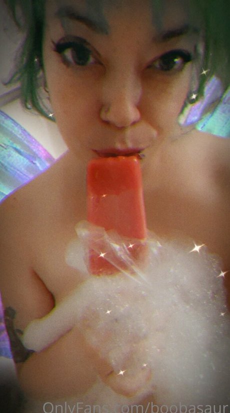 boobasaur exclusive model photos