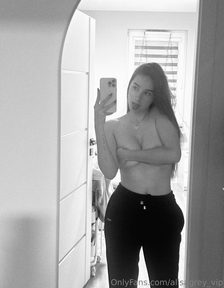 alisagrey vip pornographic actress picture