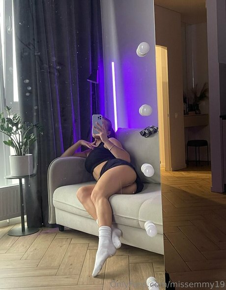 missemmy19 exclusive model galleries
