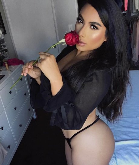 Wendy Alcala pornstar nude pic