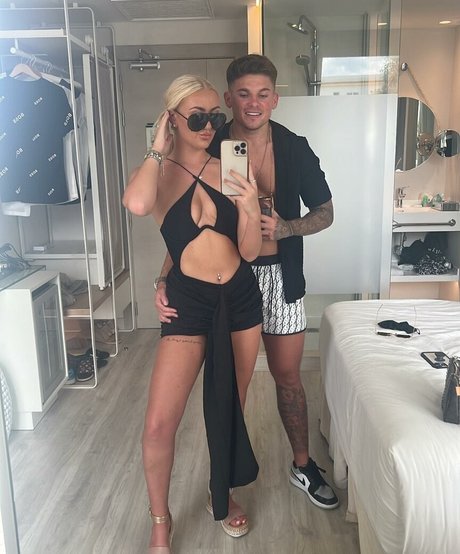 Lily Mcalpine pornstar adult gallery